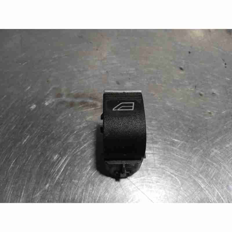 MANDO ELEVALUNAS TRASERO DERECHO F1ET14529AA 