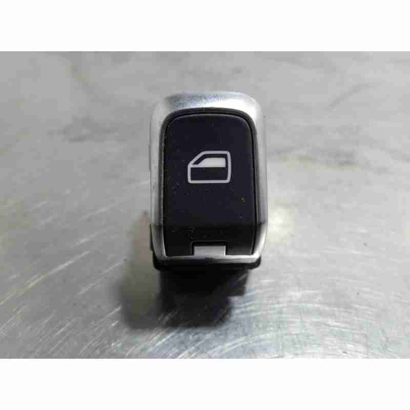 MANDO ELEVALUNAS DELANTERO DERECHO 8V0959855A 