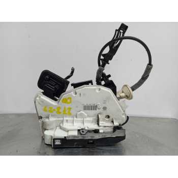 CERRADURA PUERTA DELANTERA DERECHA 5K1837016D 