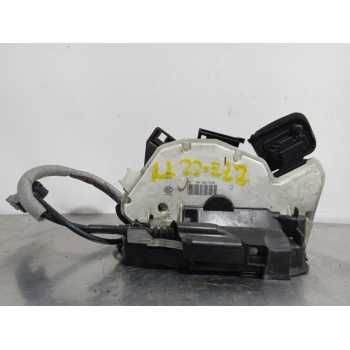 CERRADURA PUERTA TRASERA IZQUIERDA 5K4839015R 