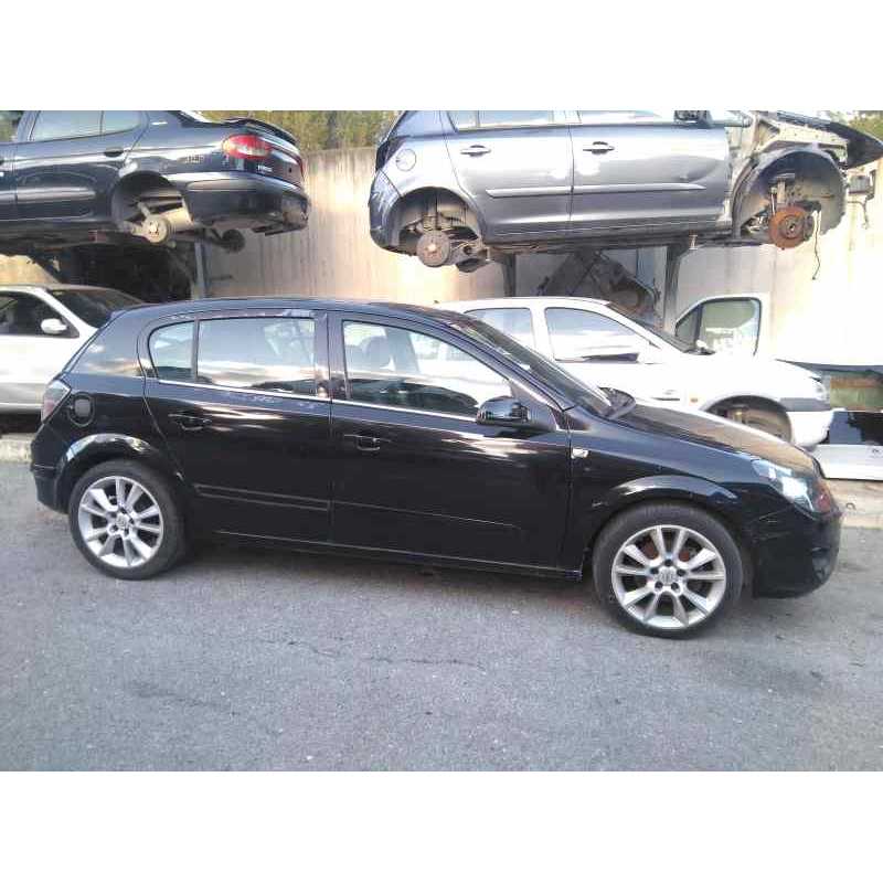 opel astra h berlina del año 2004