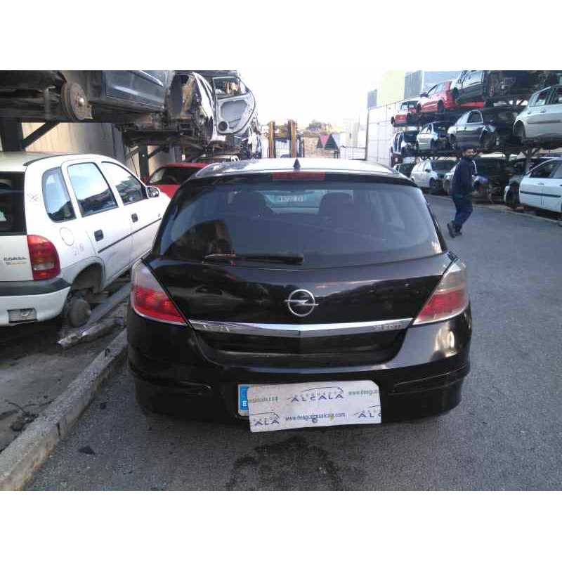 opel astra h berlina del año 2004