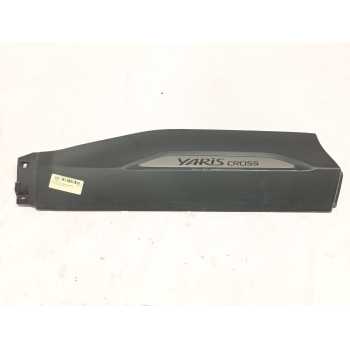 MOLDURA PUERTA TRASERA DERECHA 750770D020 