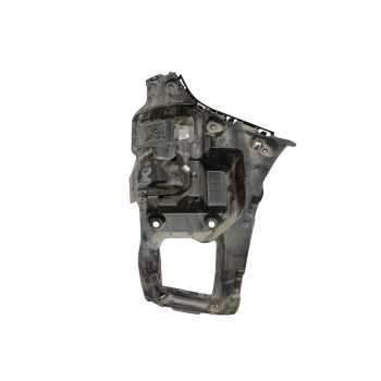 SOPORTE PARAGOLPES TRASERO DERECHO 7461400 