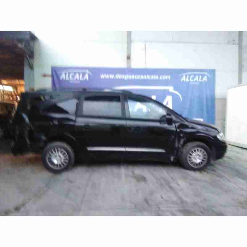 ssangyong rodius del año 2010