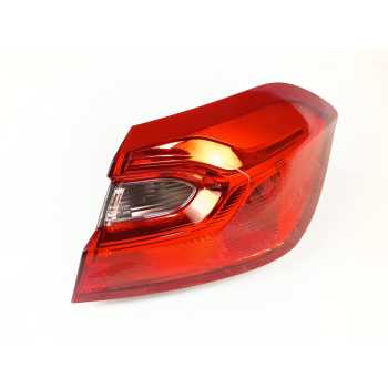 PILOTO TRASERO DERECHO H1BB13404AH 