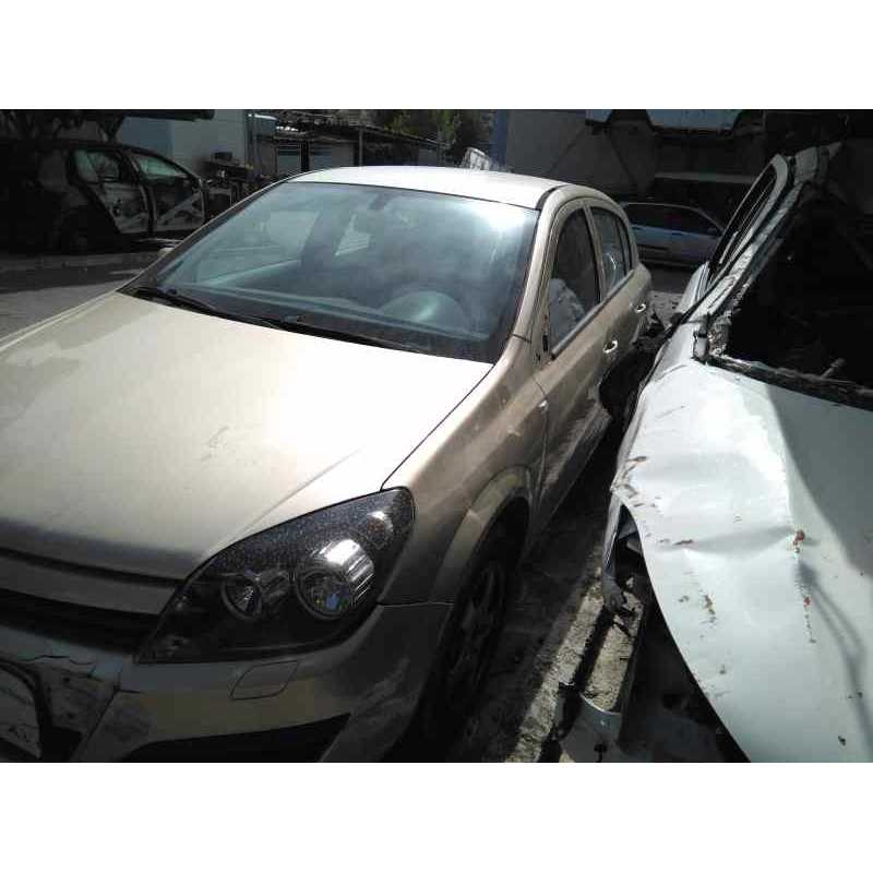 opel astra h berlina del año 2004