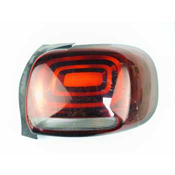 PILOTO TRASERO DERECHO YQ00042580 
