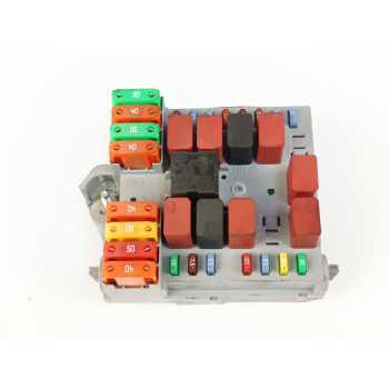 CAJA RELES / FUSIBLES 1367661080 