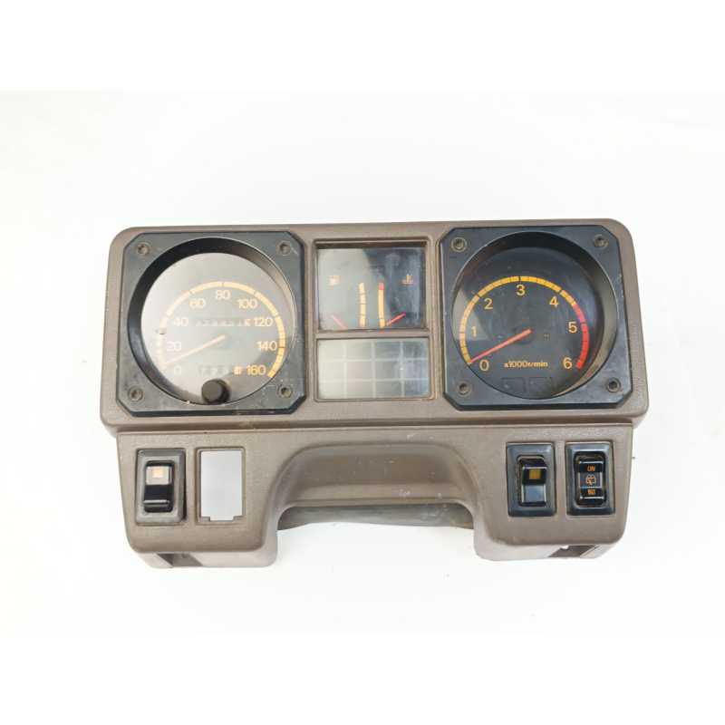 CUADRO INSTRUMENTOS MB716925 