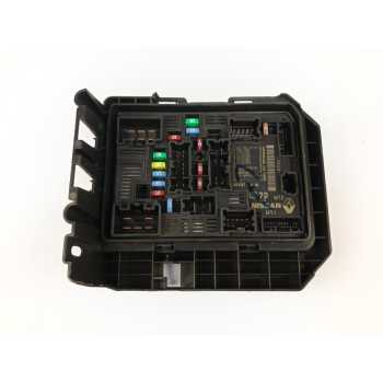 CAJA RELES / FUSIBLES 284C03643R 