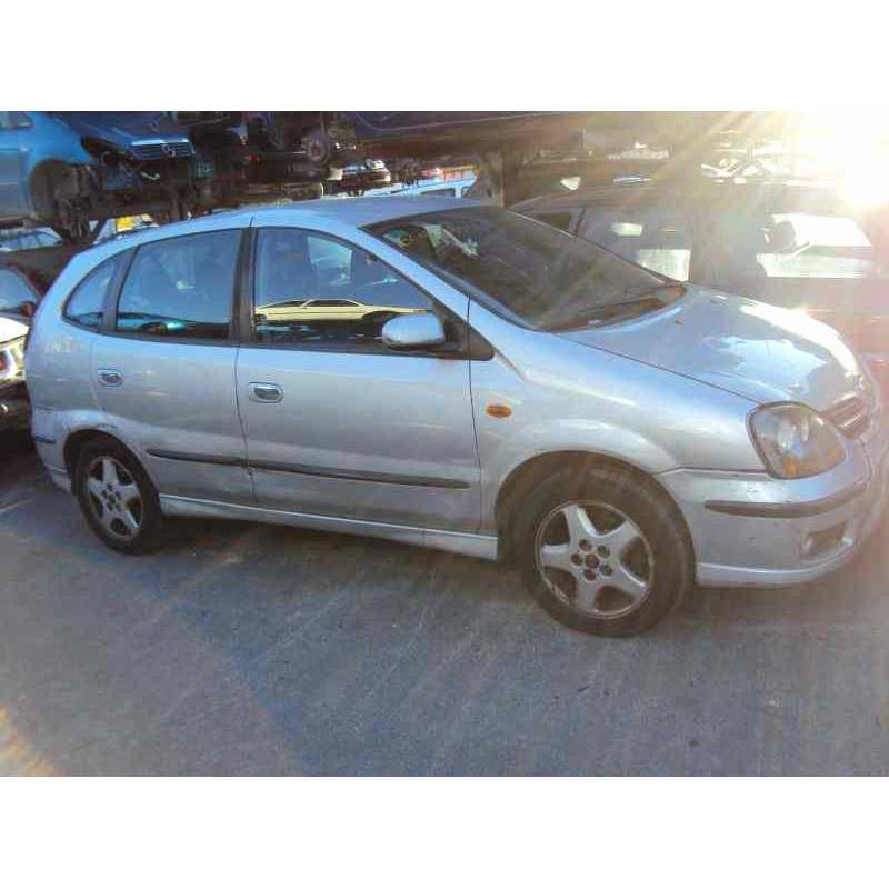 nissan almera tino (v10m) del año 2001