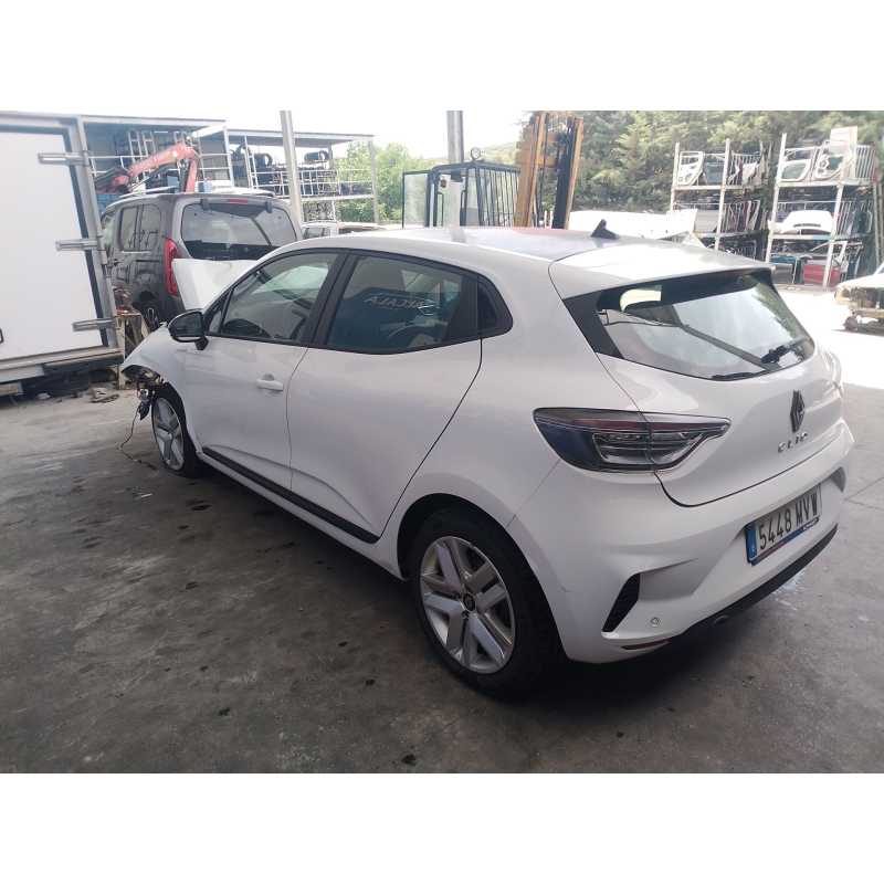 renault clio v (b7_) del año 2024