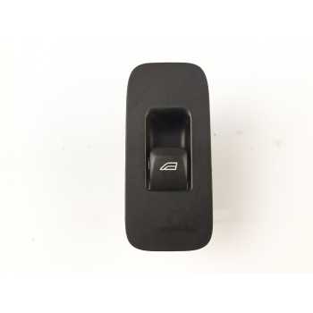 MANDO ELEVALUNAS DELANTERO DERECHO 31394840 