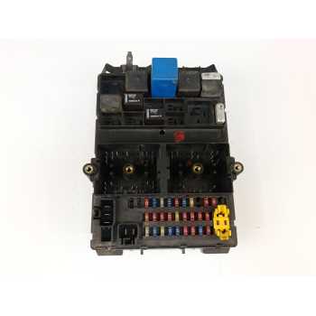 CAJA RELES / FUSIBLES 56038406AJ 56042148AF 