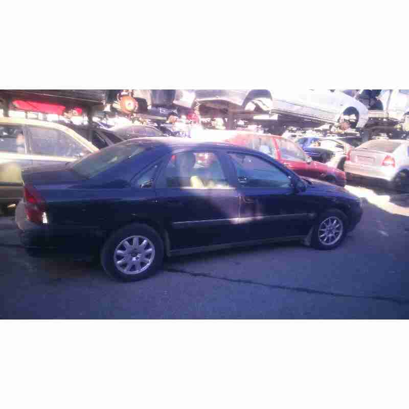 volvo s80 berlina del año 2001