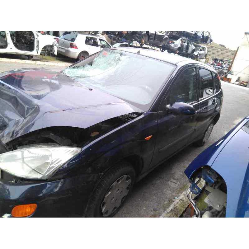 ford focus berlina (cak) del año 2001