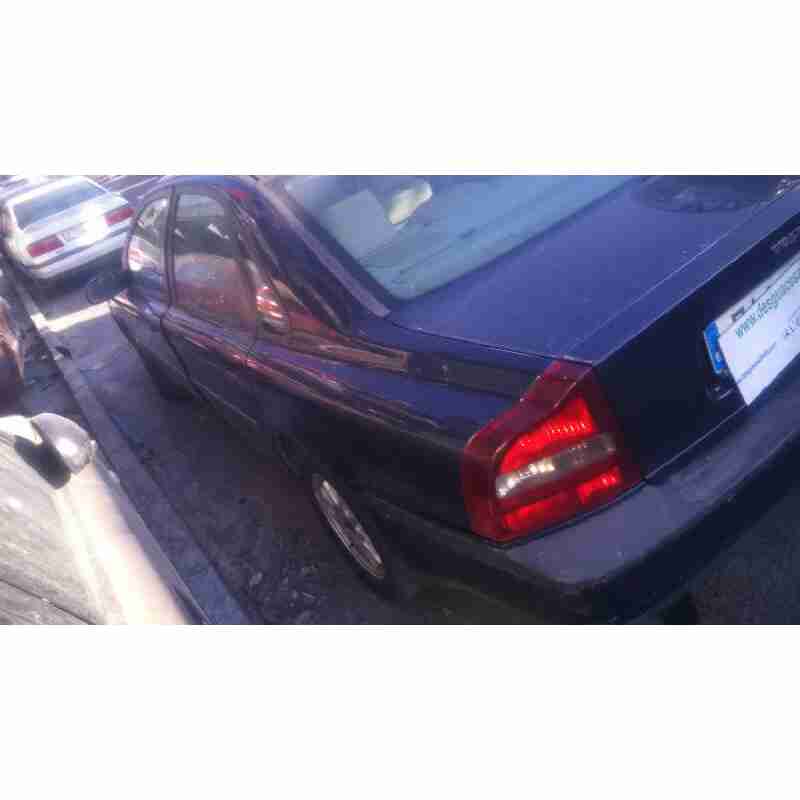 volvo s80 berlina del año 2001