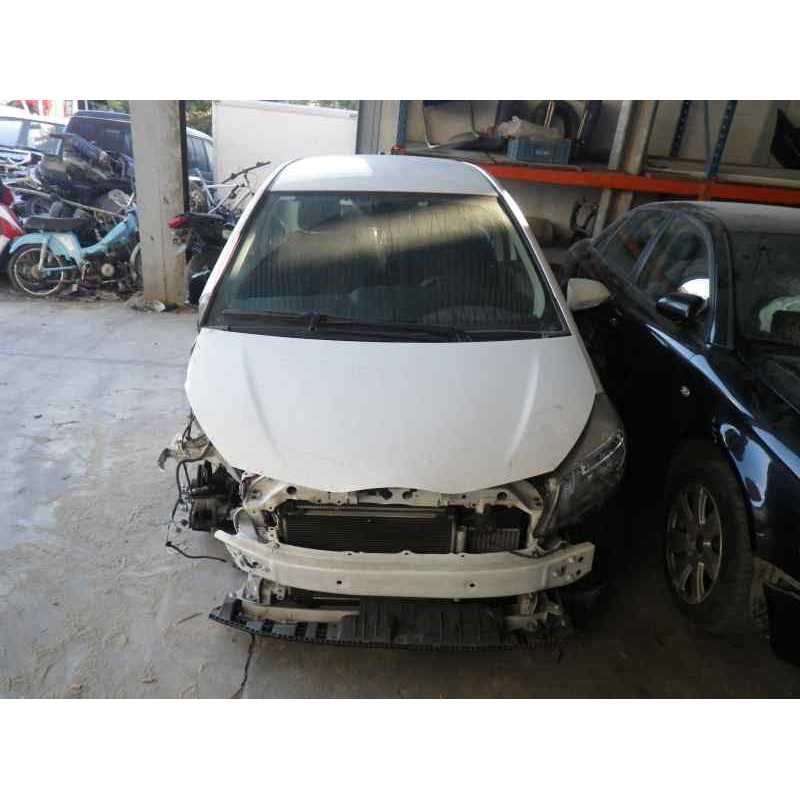 toyota yaris del año 2013