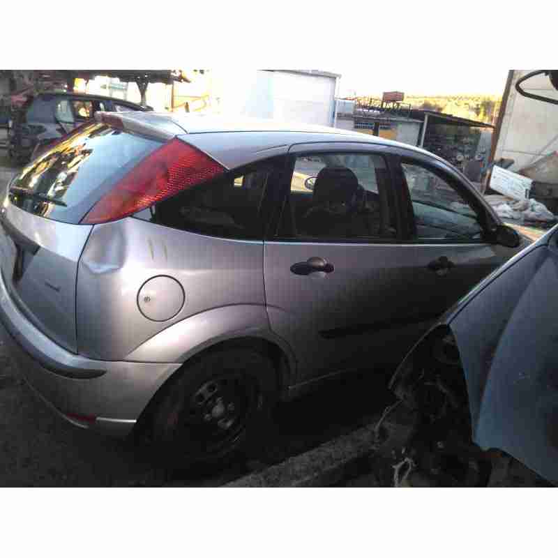 ford focus berlina (cak) del año 2004