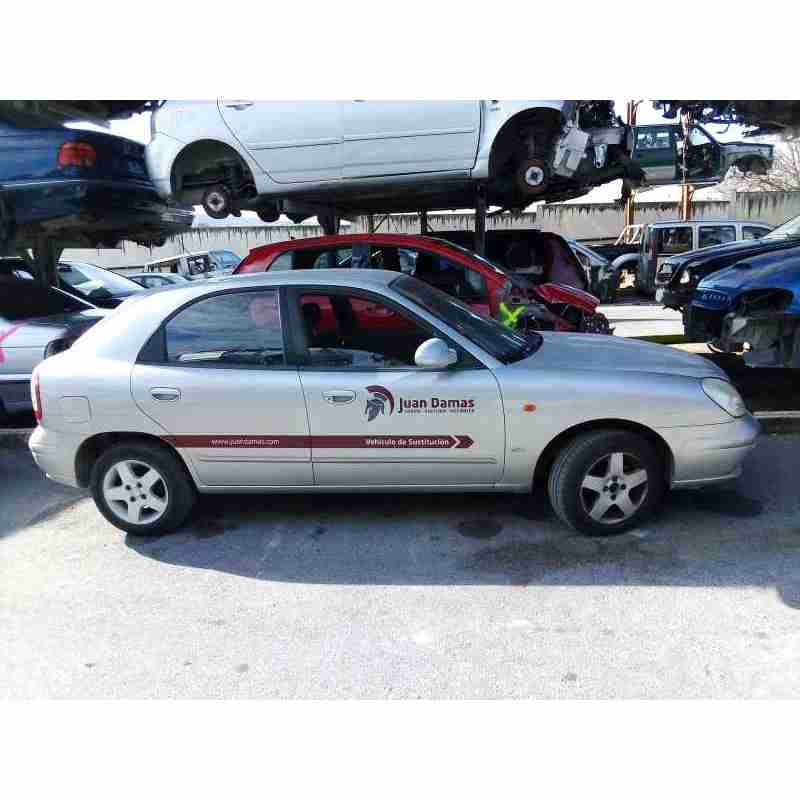daewoo nubira berlina del año 2003