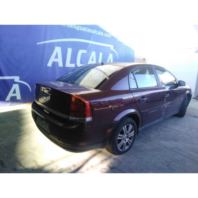 opel vectra c berlina del año 2003