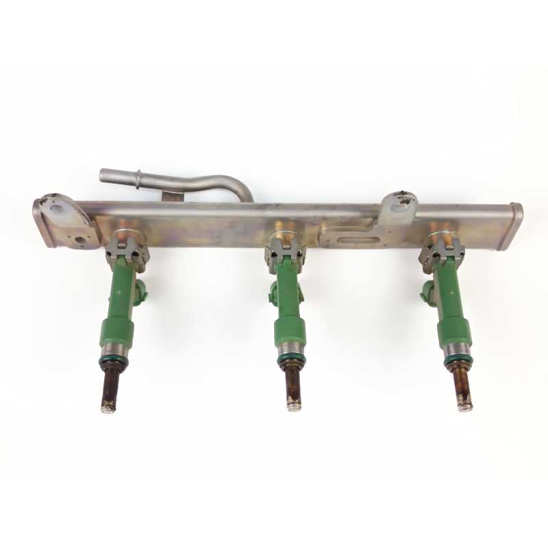RAMPA INYECTORA 175204021R 