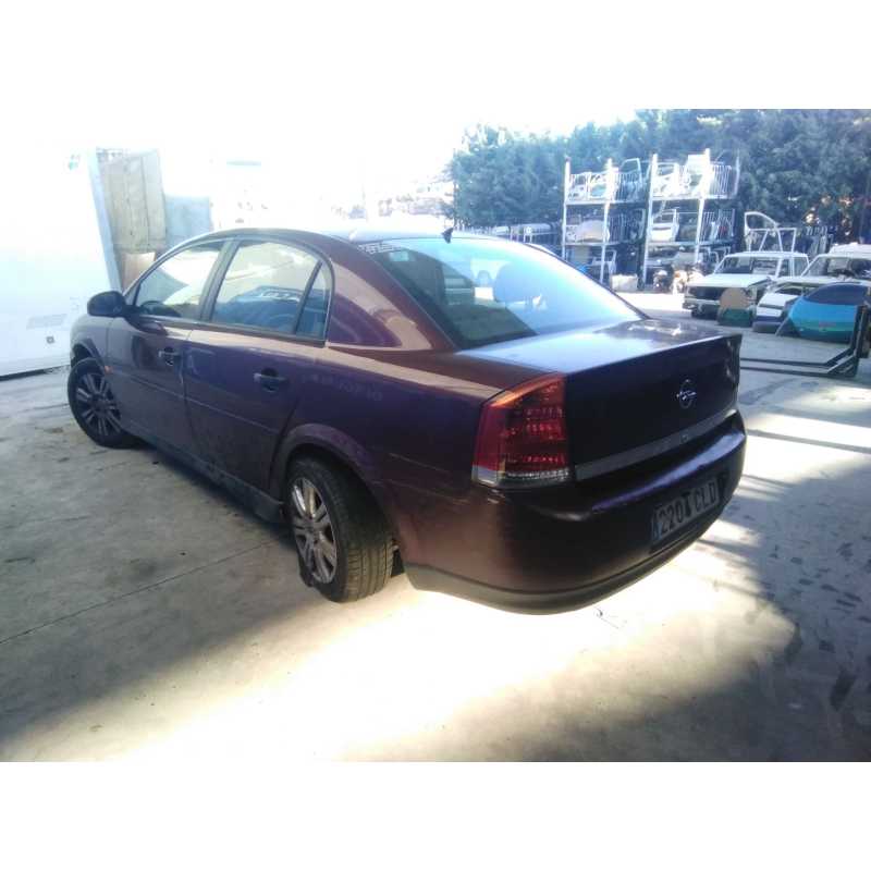 opel vectra c berlina del año 2003
