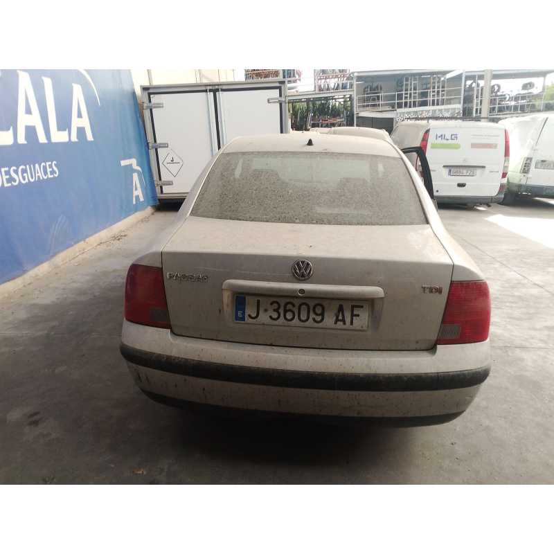 volkswagen passat b5 (3b2) del año 2000
