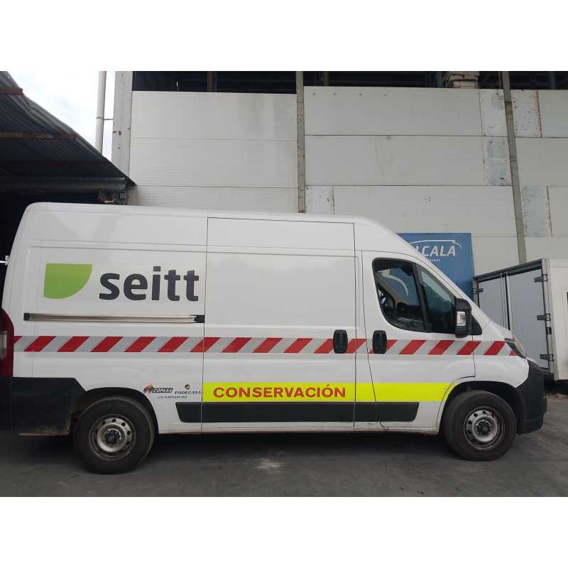 opel nuevo movano furgon 3.5t l2h2 2.2 del año 2024
