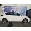 toyota auris (_e18_) del año 2014