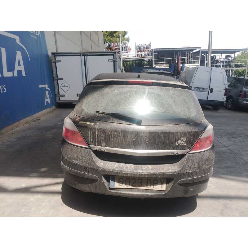 opel astra h (a04) del año 2005