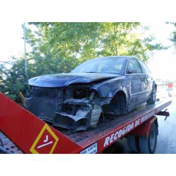 VOLKSWAGEN PASSAT BERLINA (3B3) de desguace
