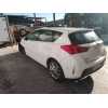 toyota auris (_e18_) del año 2014