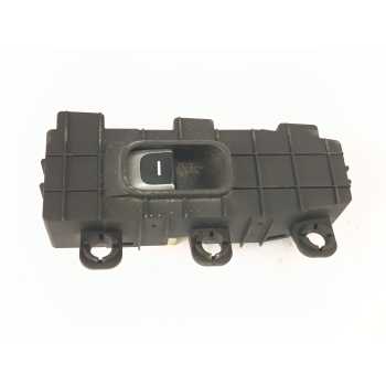 MANDO ELEVALUNAS TRASERO DERECHO 93590G5900 