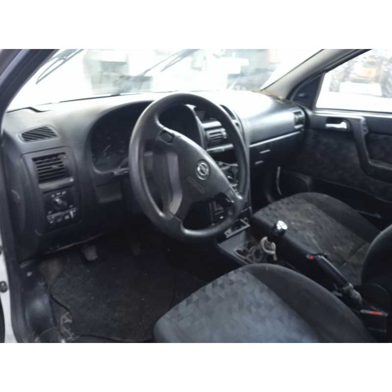 opel astra g berlina del año 1999