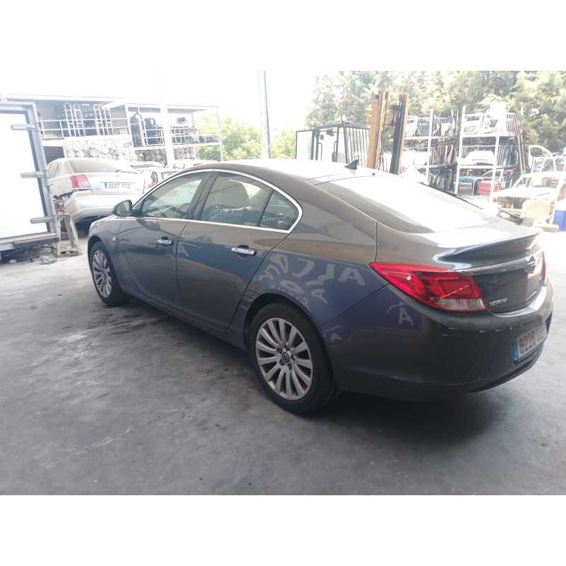 opel insignia a sedán (g09) del año 2010