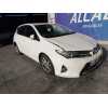 toyota auris (_e18_) del año 2014