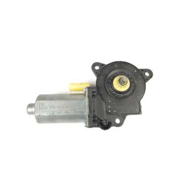 MOTOR ELEVALUNAS DELANTERO DERECHO 0130821939 