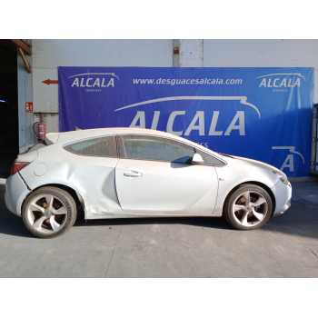 OPEL ASTRA J GTC de desguace