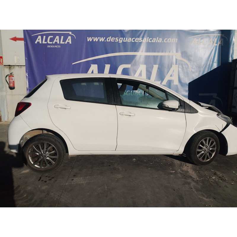toyota yaris (_p13_) del año 2016