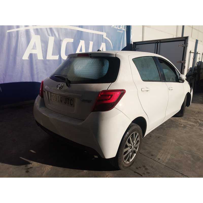 toyota yaris (_p13_) del año 2016