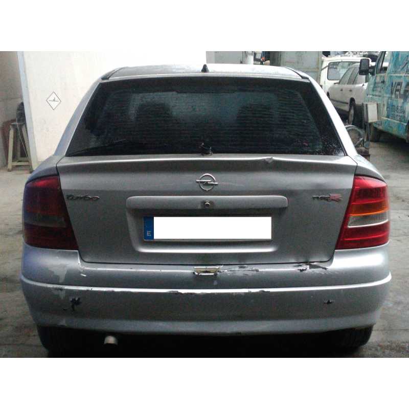 opel astra g berlina del año 1998