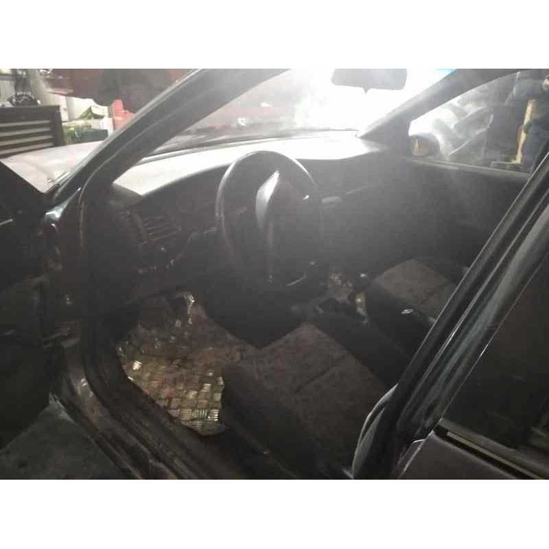 opel vectra b berlina del año 1996
