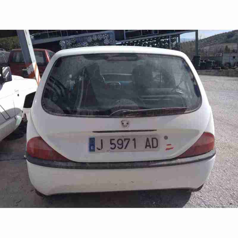 lancia lancia y del año 1999