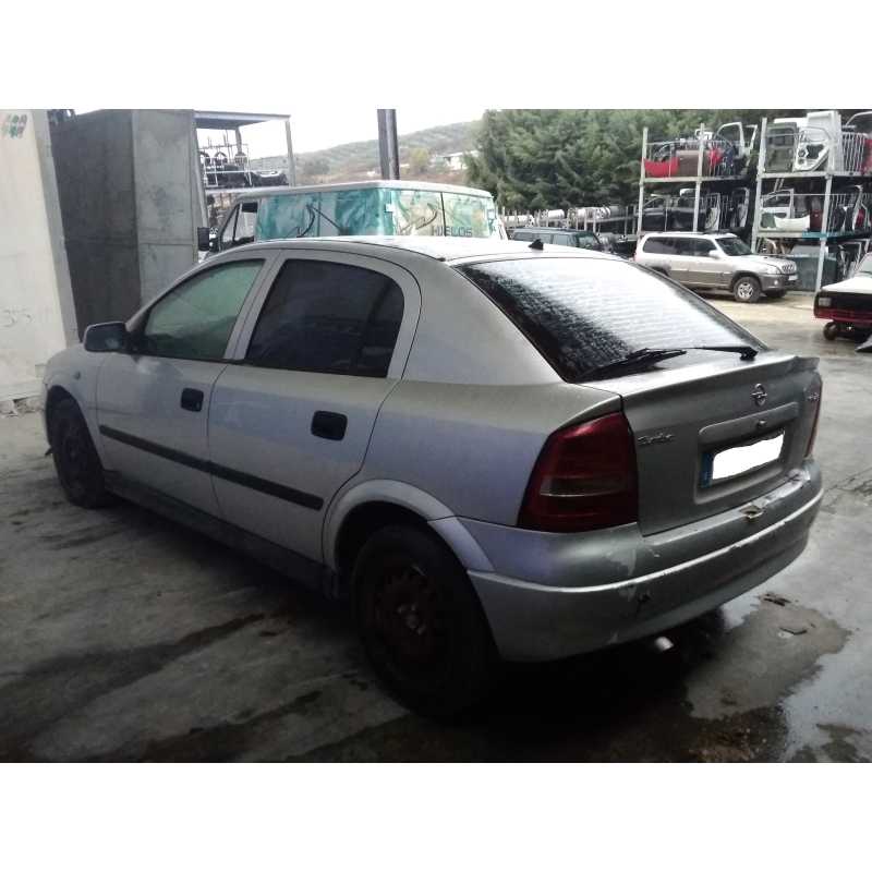 opel astra g berlina del año 1998