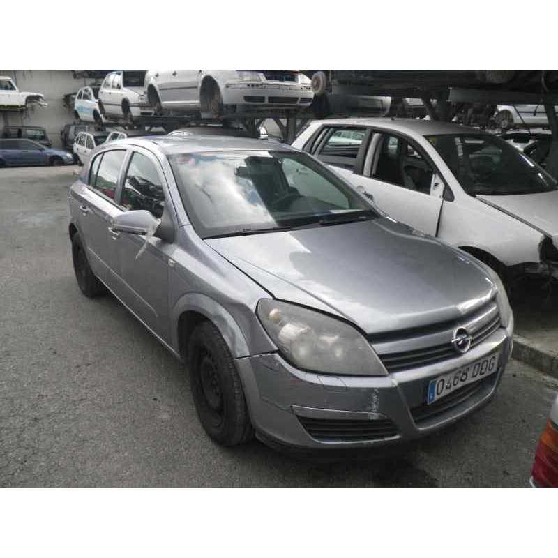 opel astra h berlina del año 2004