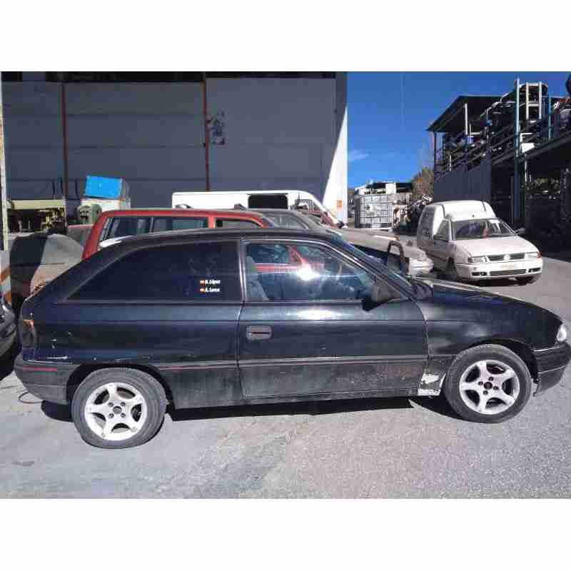 opel astra f berlina del año 1991
