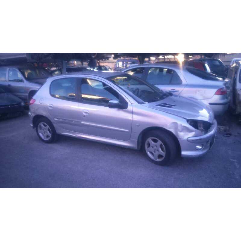peugeot 206 berlina del año 2005