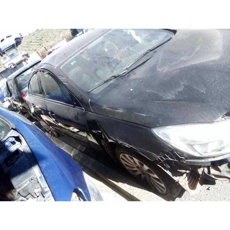 opel insignia berlina del año 2011